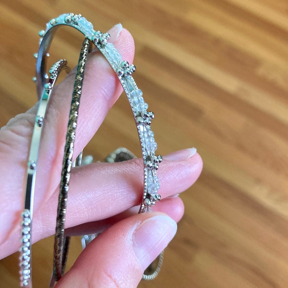 Women’s new with tags set of 12 fun and feminine bangle bracelets, sparkly bling - Picture 9 of 11